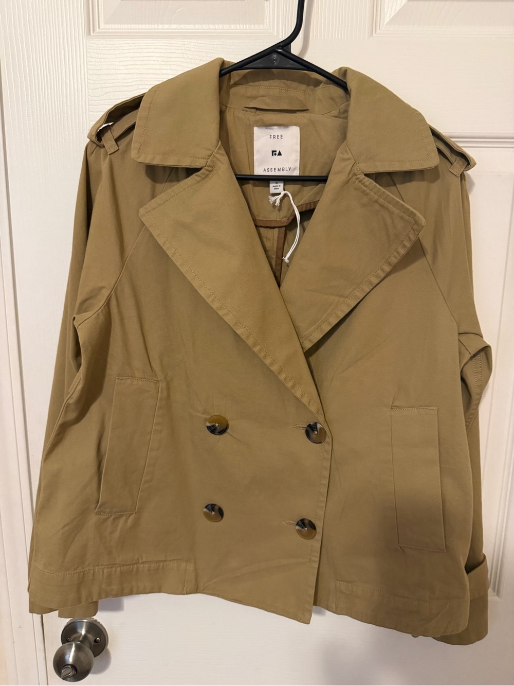 Free Assembly Women's Tan Short Double-Breasted Trench Jacket 100% Cotton